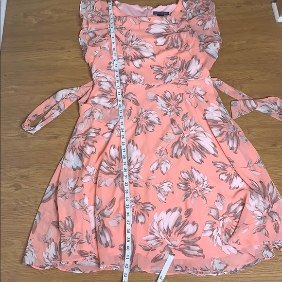 Peach, Tan and Cream Mid-length Dress Size 14 New - Picture 5 of 7